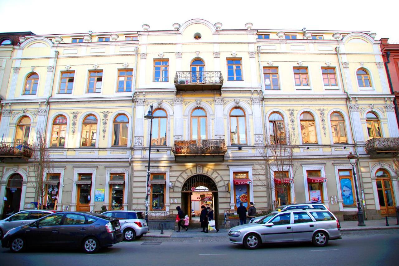 Family Apartments Tbilisi Eksteriør billede